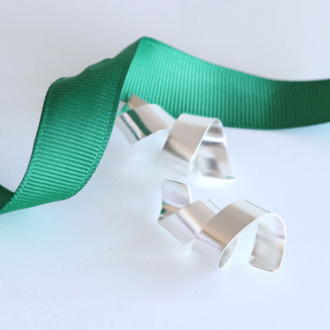 Softie Ribbon Earrings -L