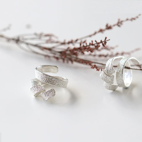 Textured Open Twist Band