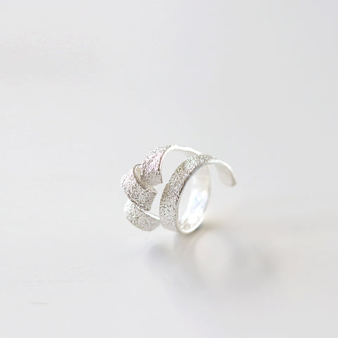 Textured Open Twist Band