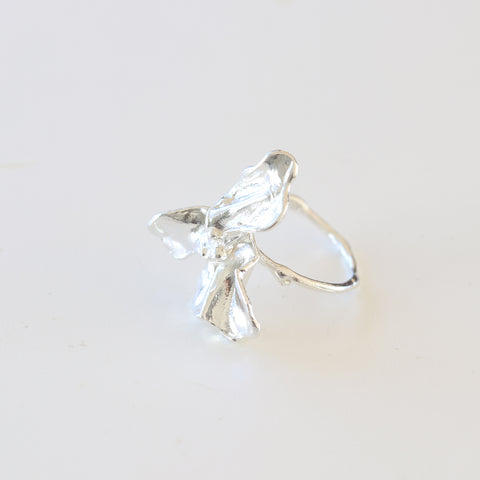 Large Trillium Flower Ring