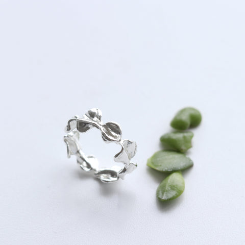 Petite Leaf Open Ring