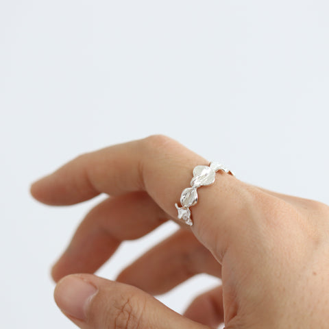 Petite Leaf Open Ring