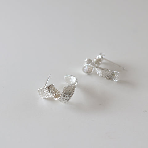 Textured Spiral earrings - S