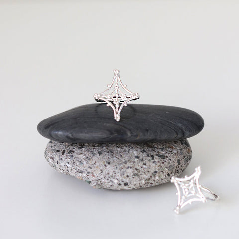 Figure Ring - Rhombus