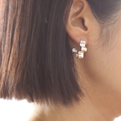 Textured Wavy Hoop Earrings