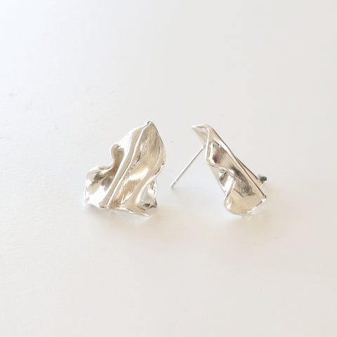 Median Wave Sculpture Earrings