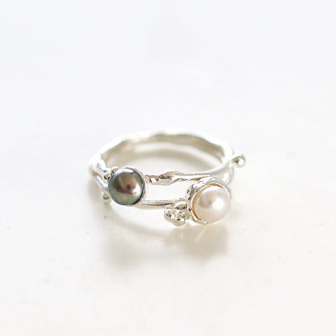 Black & White Pearl Double Band Ring