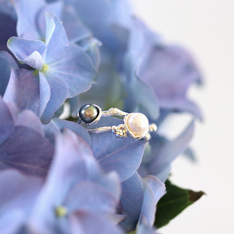 Black & White Pearl Double Band Ring