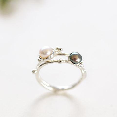 Black & White Pearl Double Band Ring